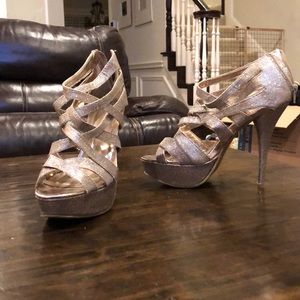 Forever 21 sparkly pumps